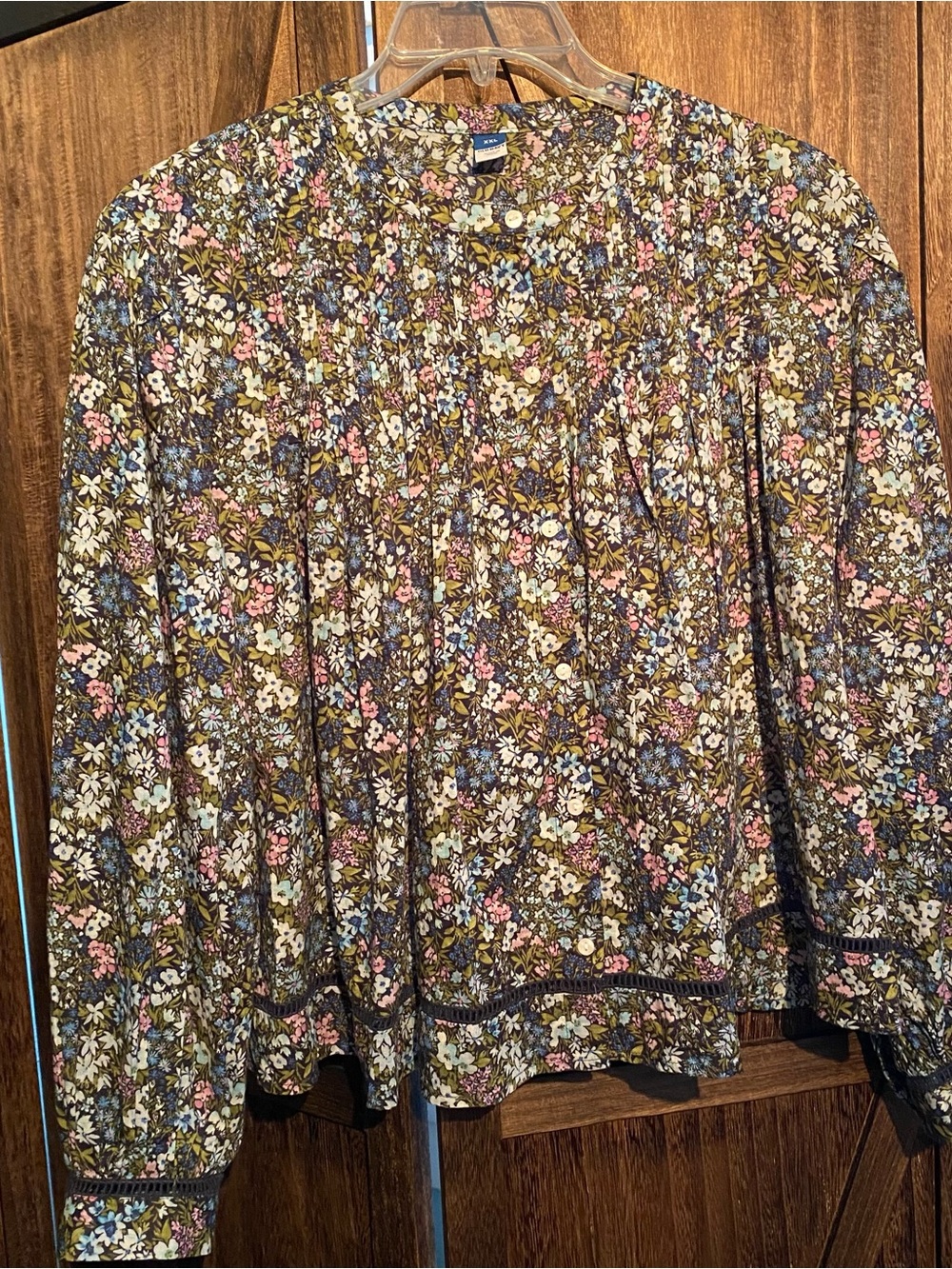 Old Navy Floral Button-Front Blouse in Olive, Pink, Blue